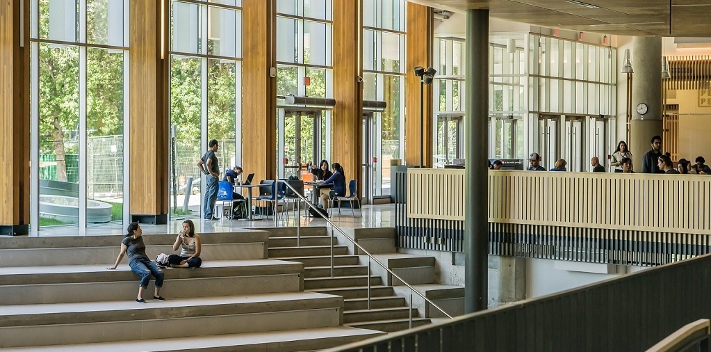 Advice for educators in adopting an advanced communications platform